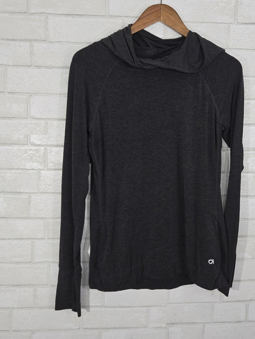 GAP fit long sleeve hooded top